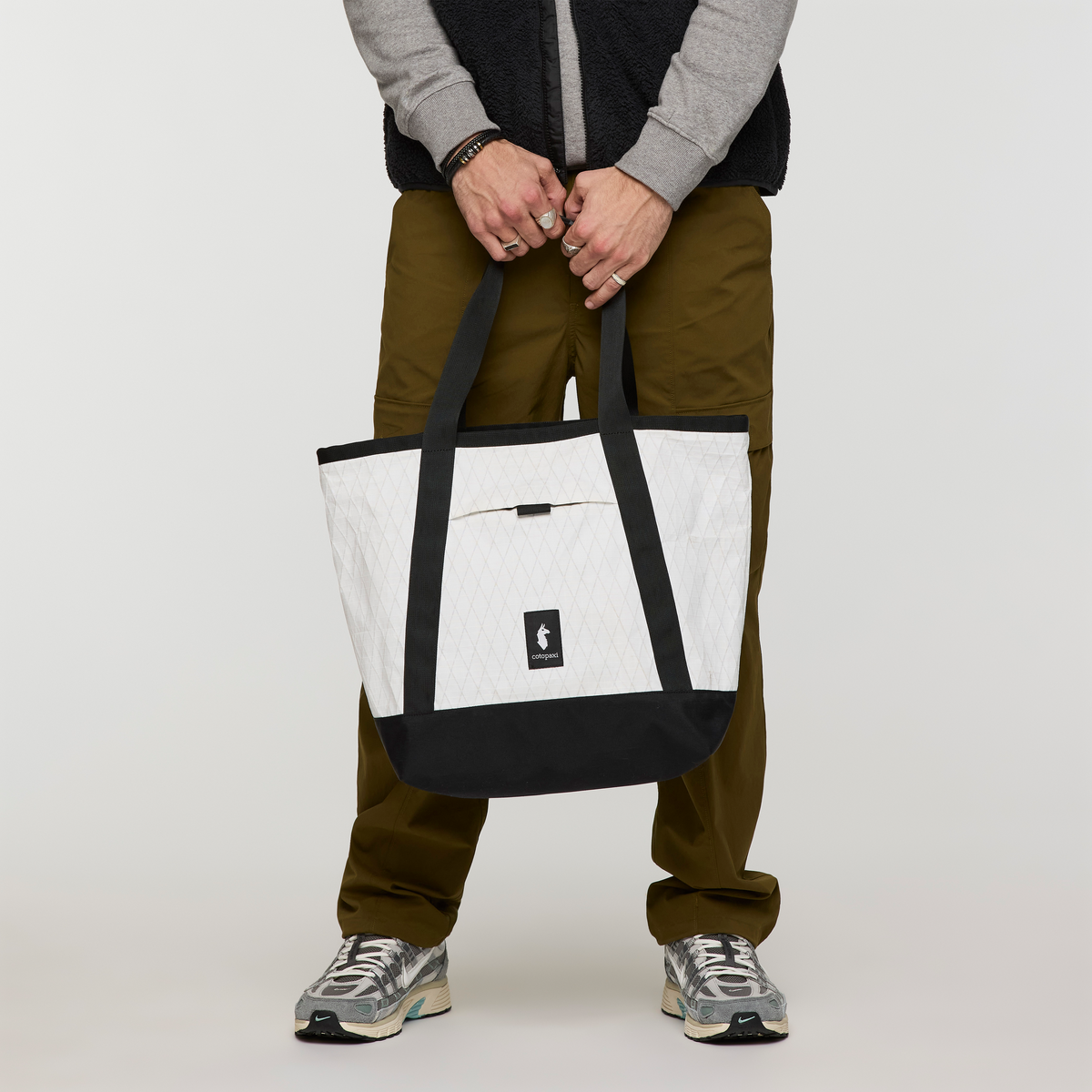 Contiguo 22L Tote — image 30