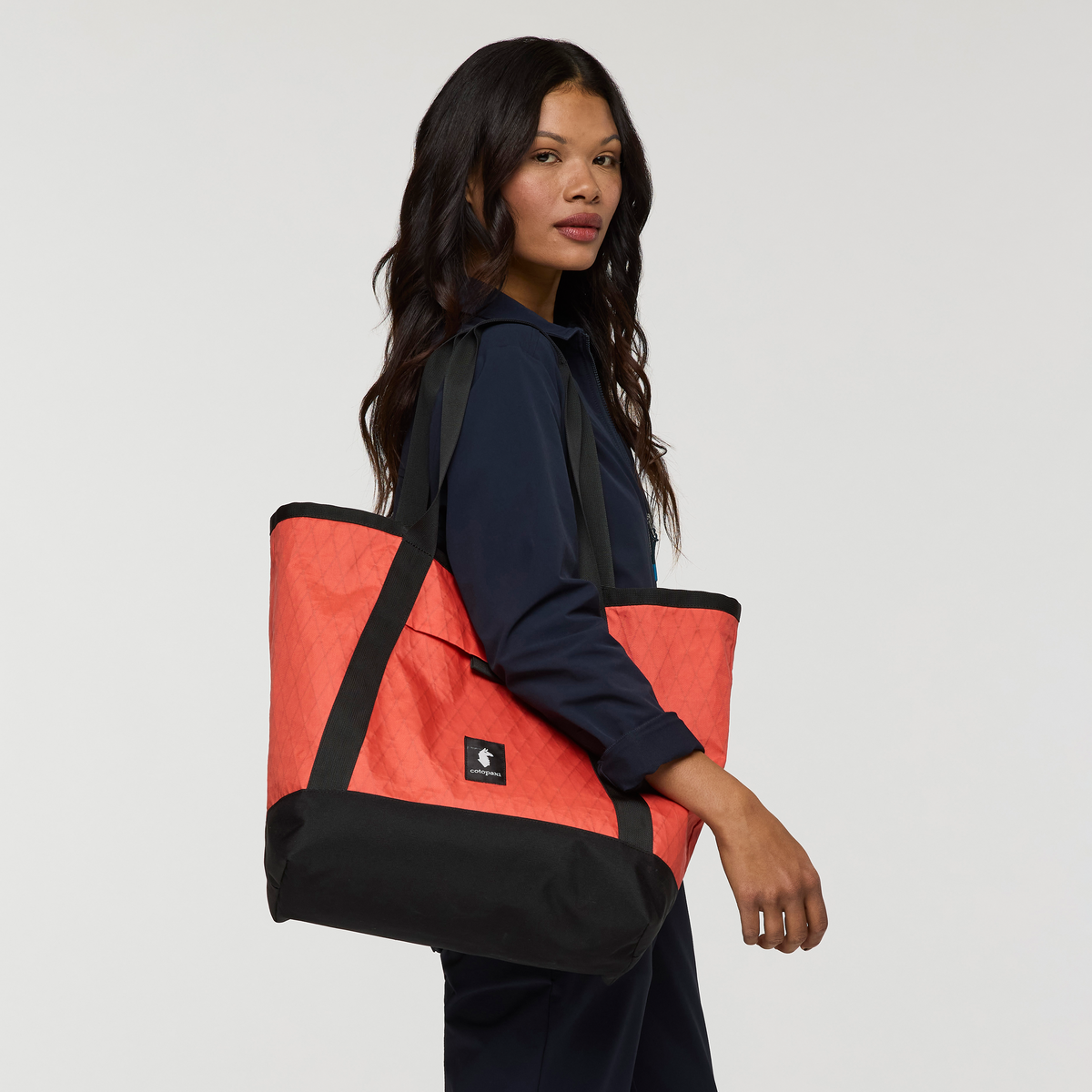Contiguo 22L Tote — image 14
