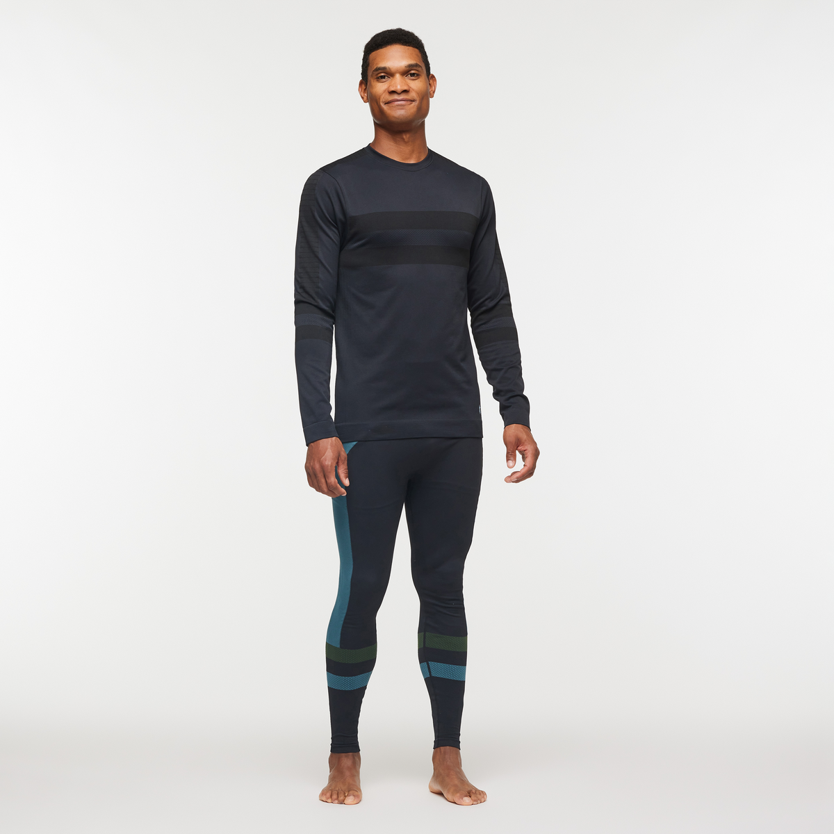 Debajo Seamless Baselayer Crew - Men's — image 2