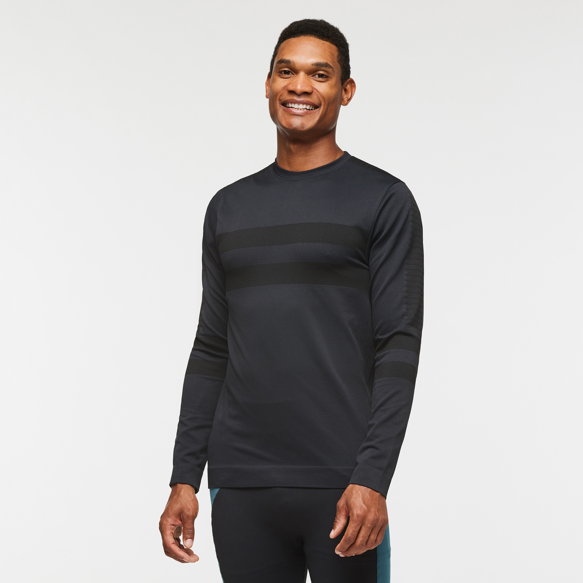 Debajo Seamless Baselayer Crew - Men's — image 1
