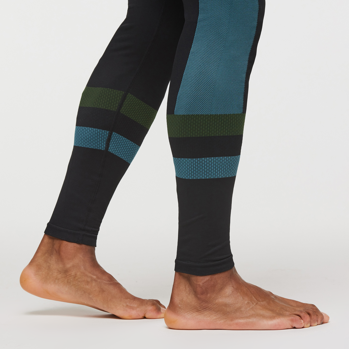 Debajo Seamless Baselayer Tight - Men's — image 6