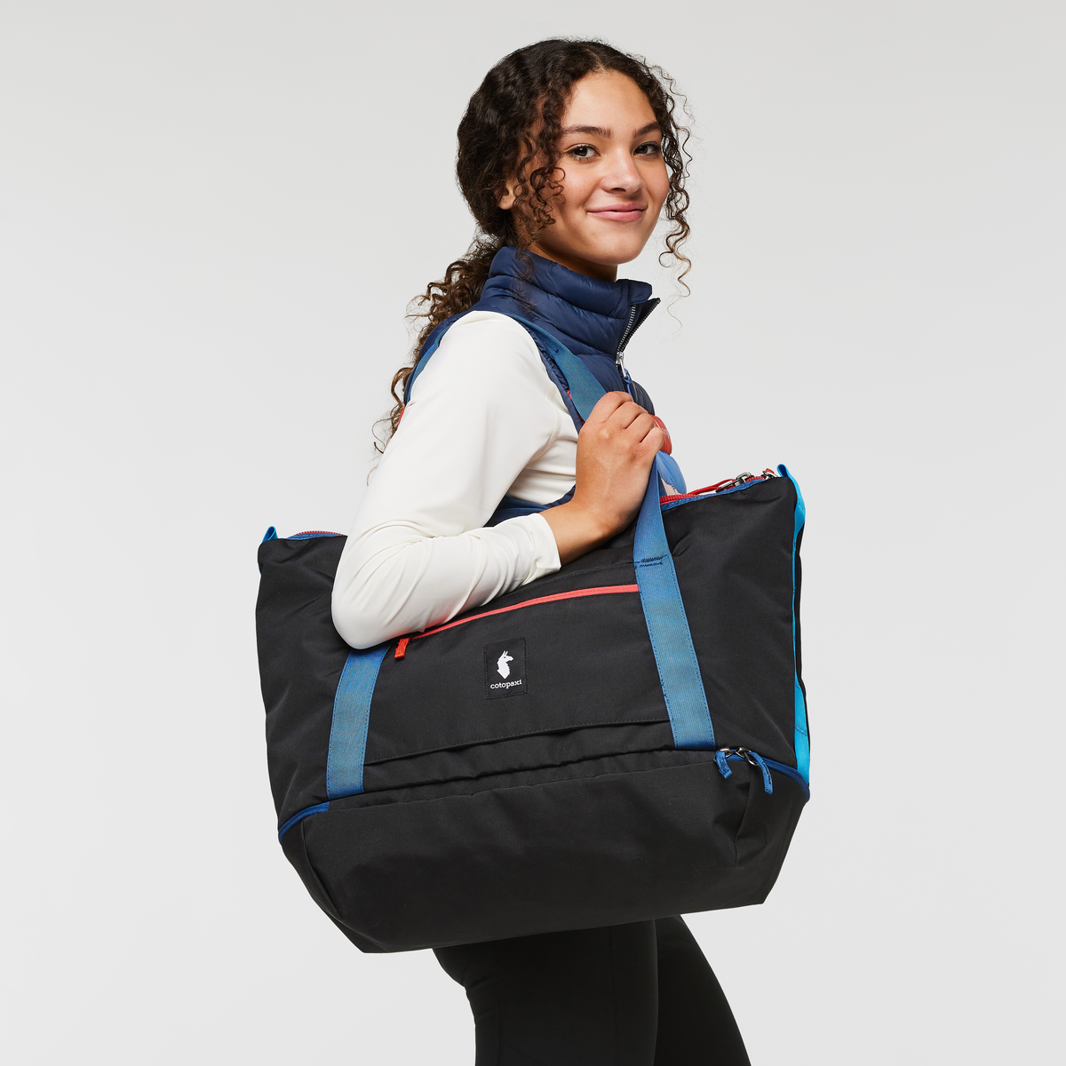 Viaje 35L Weekender Bag — image 7