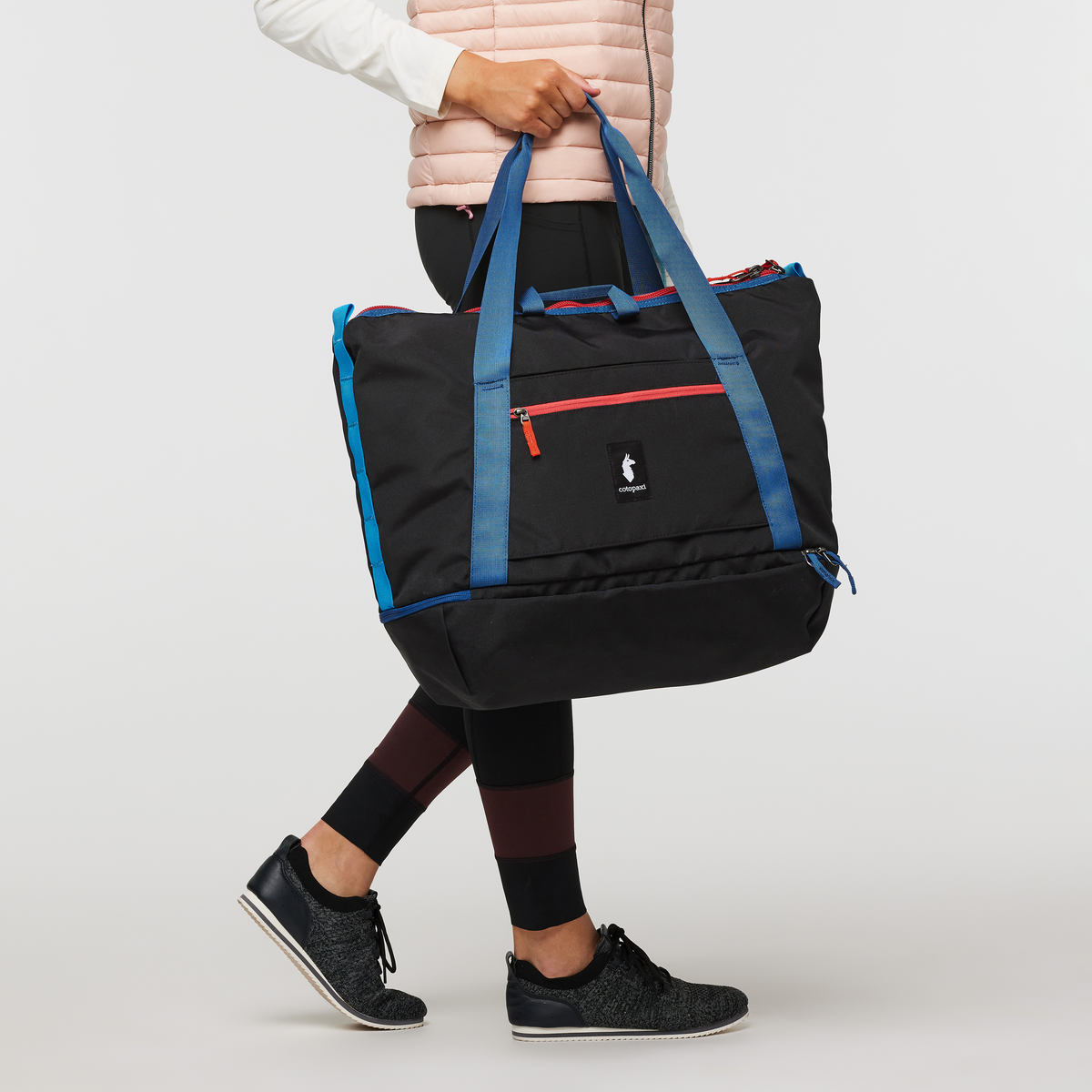 Viaje 35L Weekender Bag — image 8