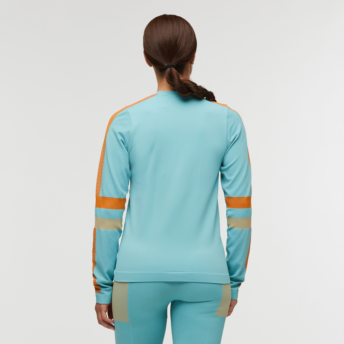 Debajo Seamless Baselayer Crew - Women's — image 9