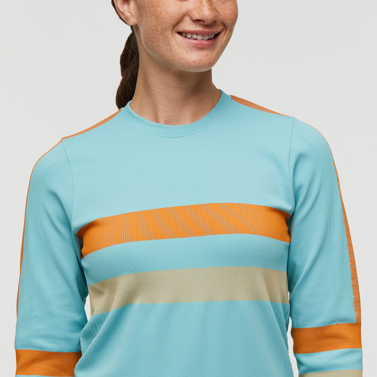 Debajo Seamless Baselayer Crew - Women's — image 10