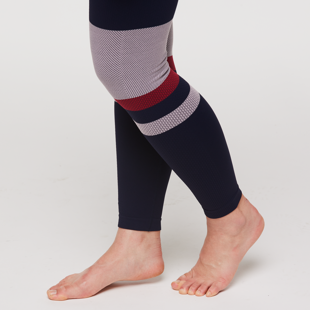 Debajo Seamless Baselayer Tight - Women's — image 12