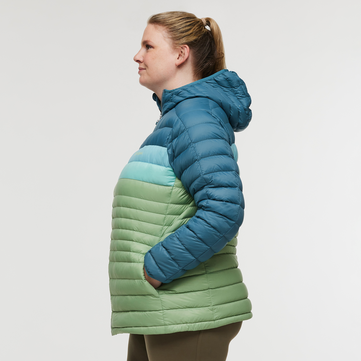 Fuego Hooded Down Jacket - Women's — image 40