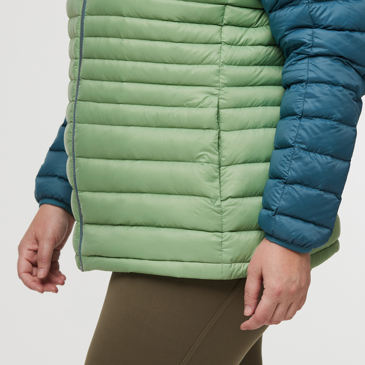 Fuego Hooded Down Jacket - Women's — image 45
