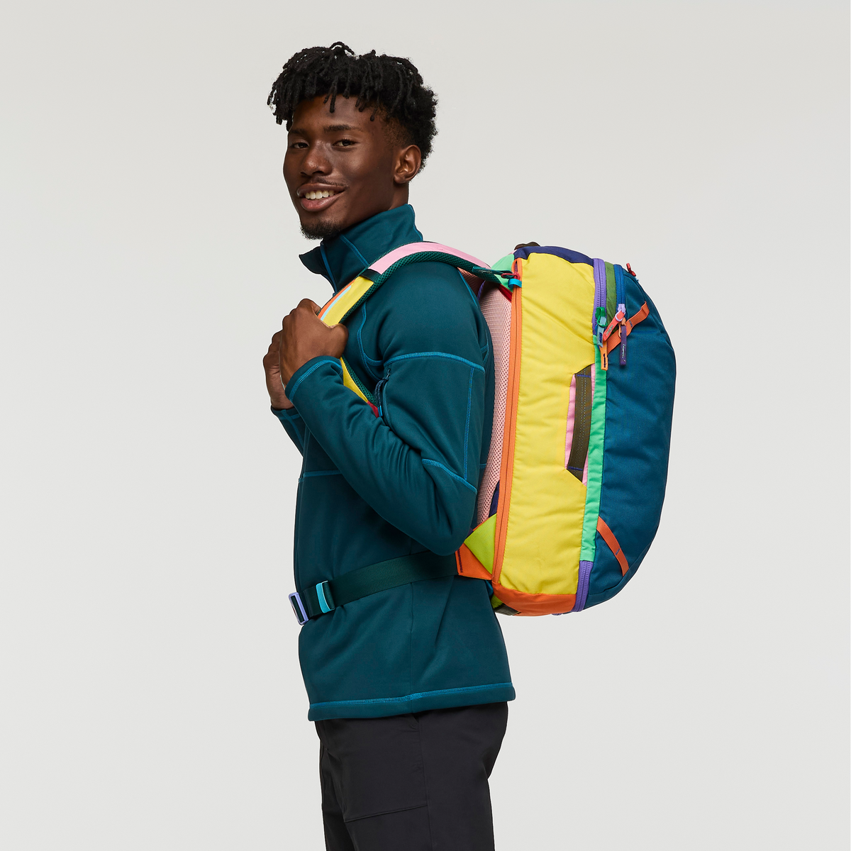 Allpa 28L Travel Pack - Del Día — image 11