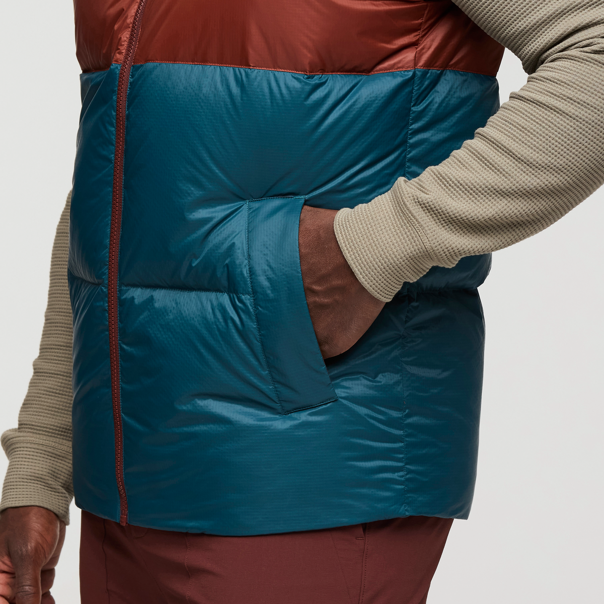 Solazo Down Vest - Men's — image 21