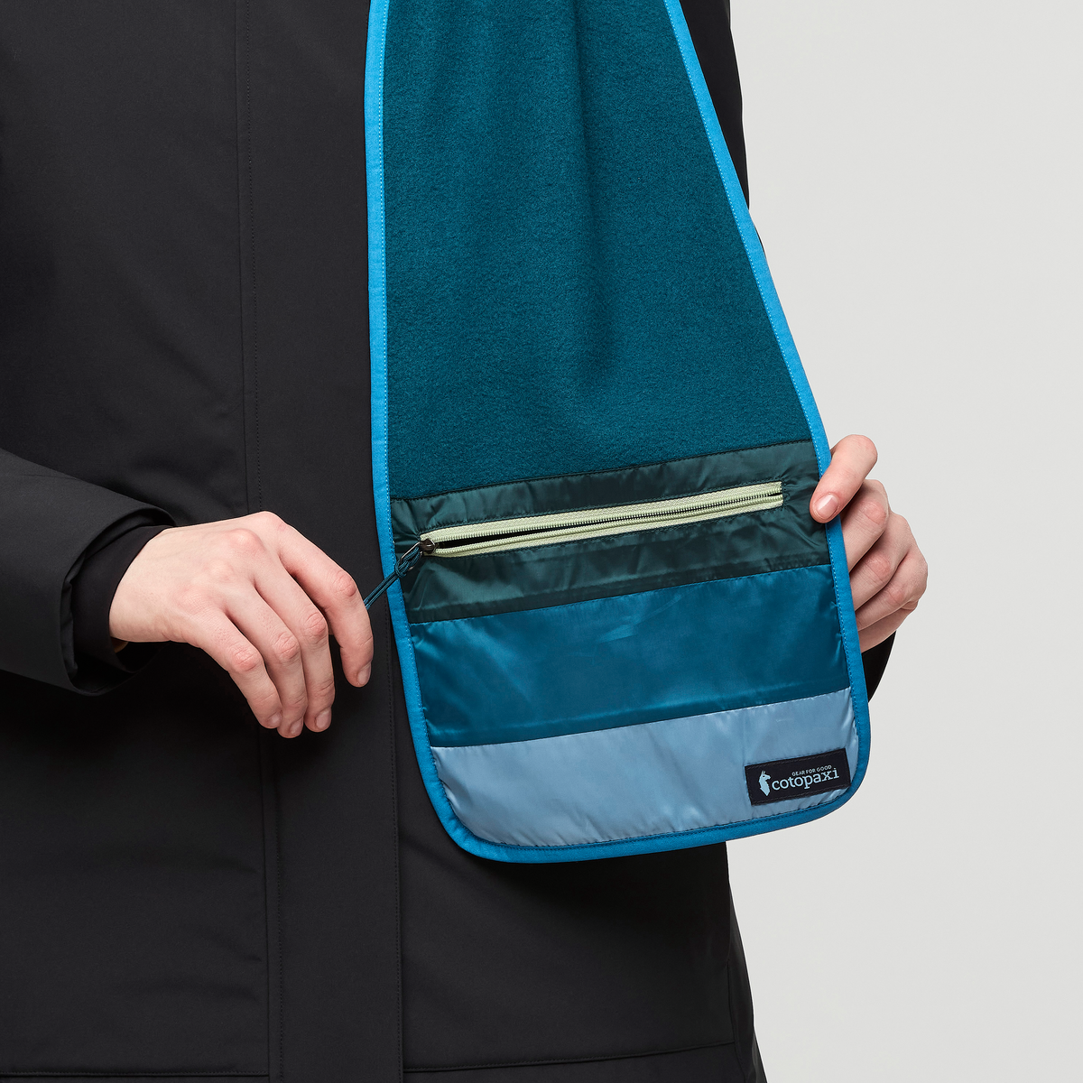 Teca Fleece Scarf — image 4