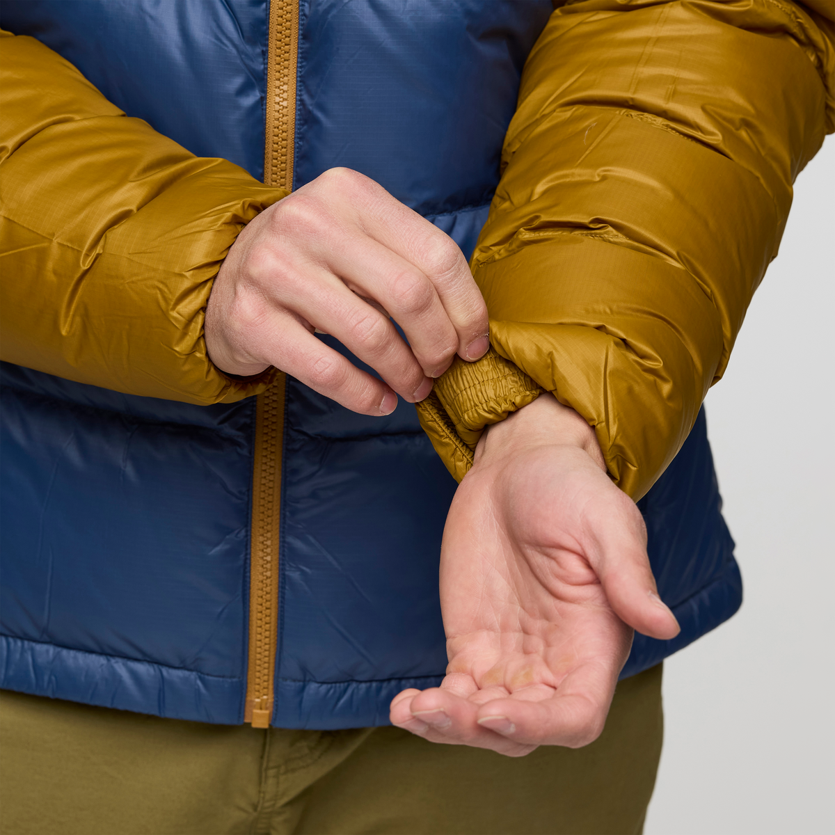 Fuego Max Down Hooded Jacket - Men's — image 6