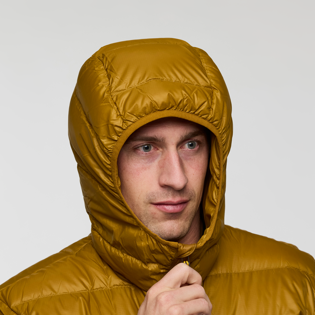 Fuego Max Down Hooded Jacket - Men's — image 9