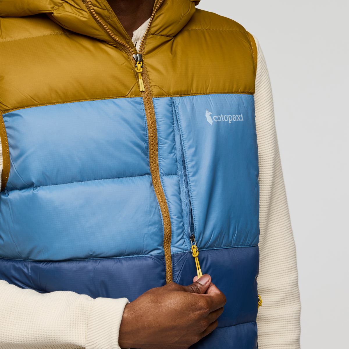 Fuego Max Down Vest - Men's — image 6