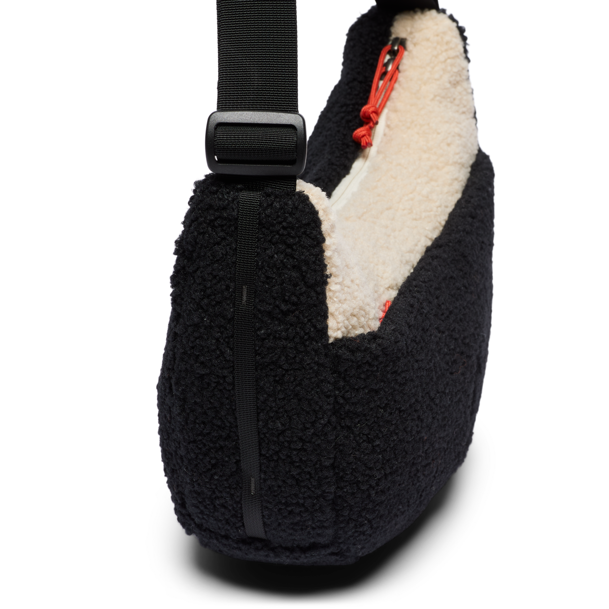 High Pile Fleece 6L Crescent Bag — image 4