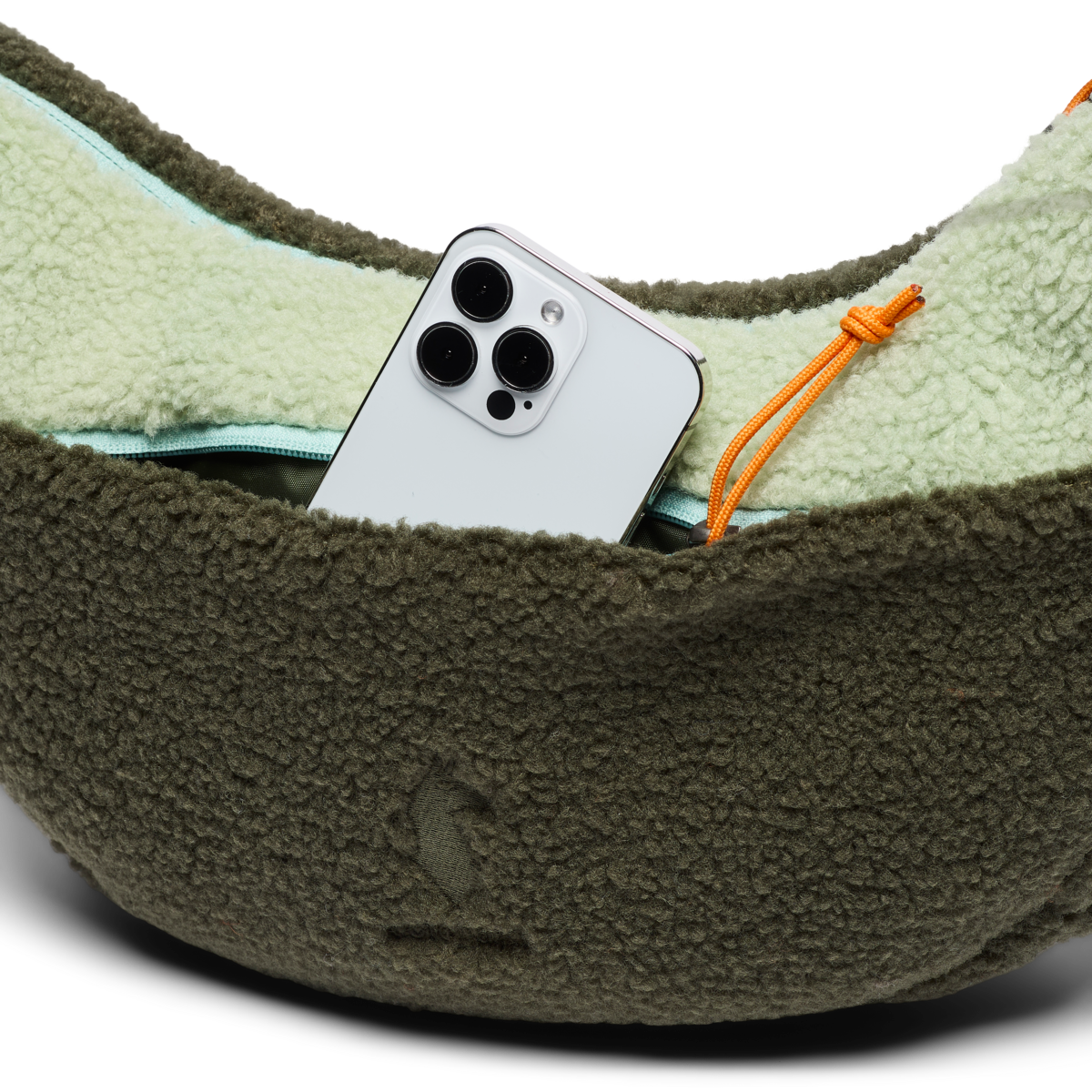 High Pile Fleece 6L Crescent Bag — image 13