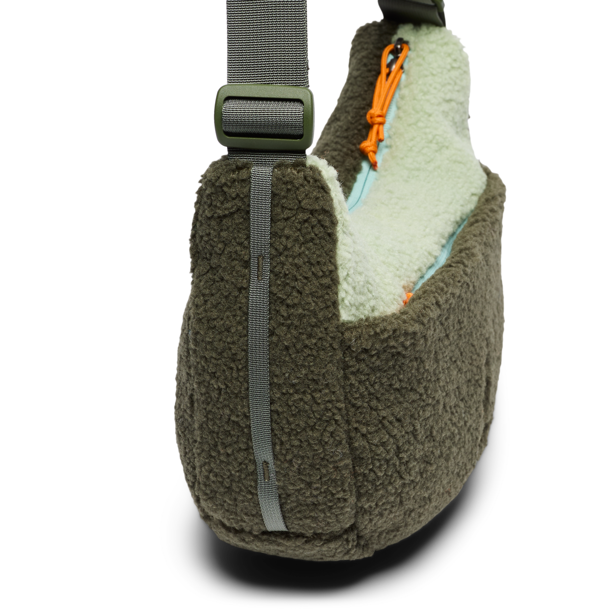 High Pile Fleece 6L Crescent Bag — image 14