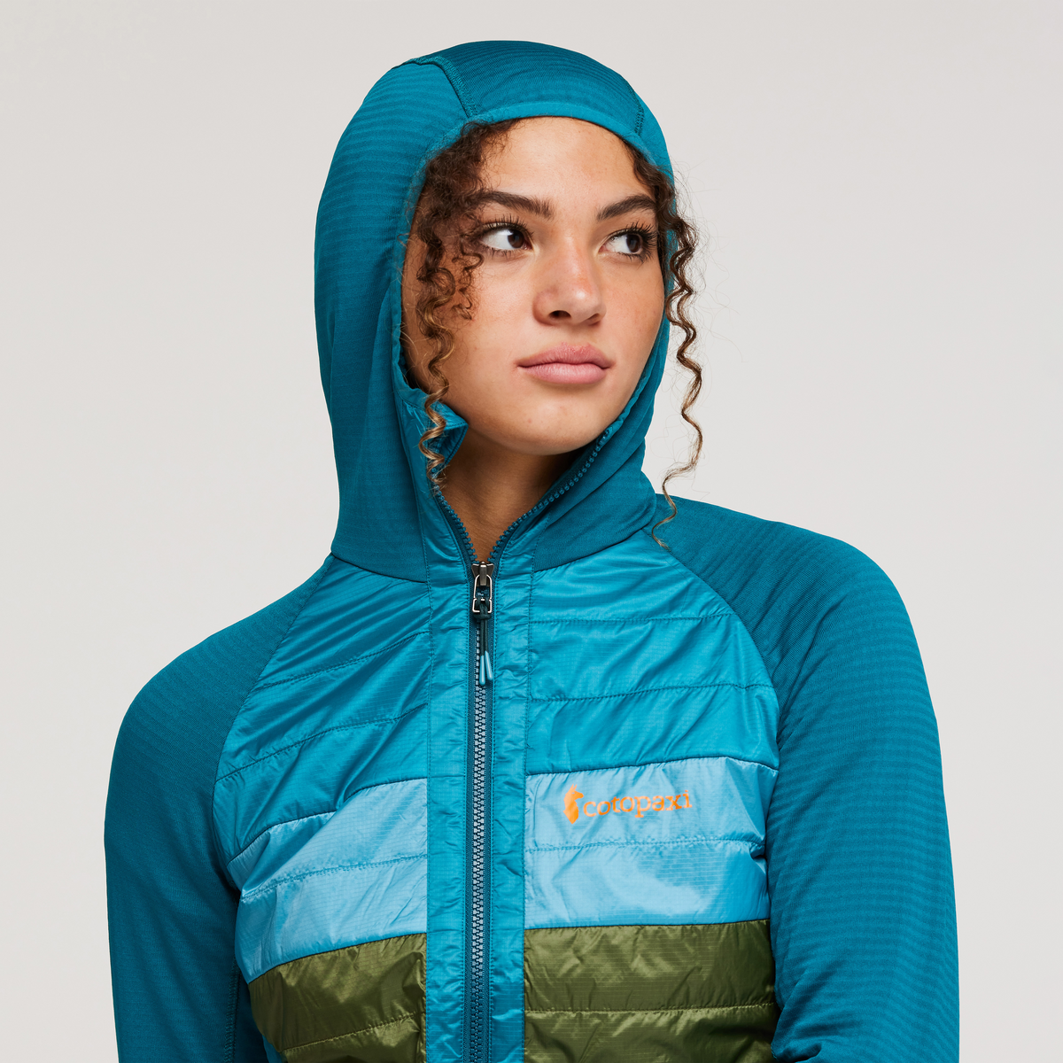 Capa Hybrid Insulated Hooded Jacket - Women's — image 13