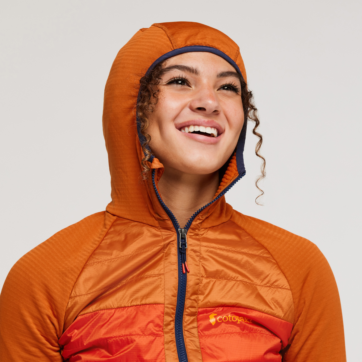 Capa Hybrid Insulated Hooded Jacket - Women's — image 15