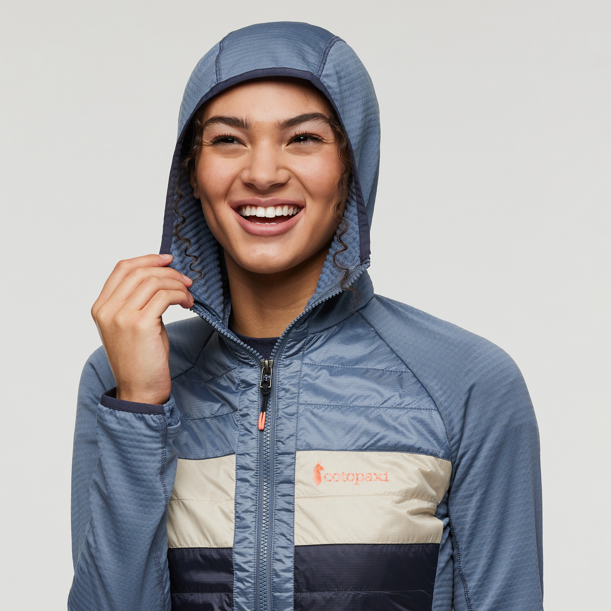 Capa Hybrid Insulated Hooded Jacket - Women's — image 15