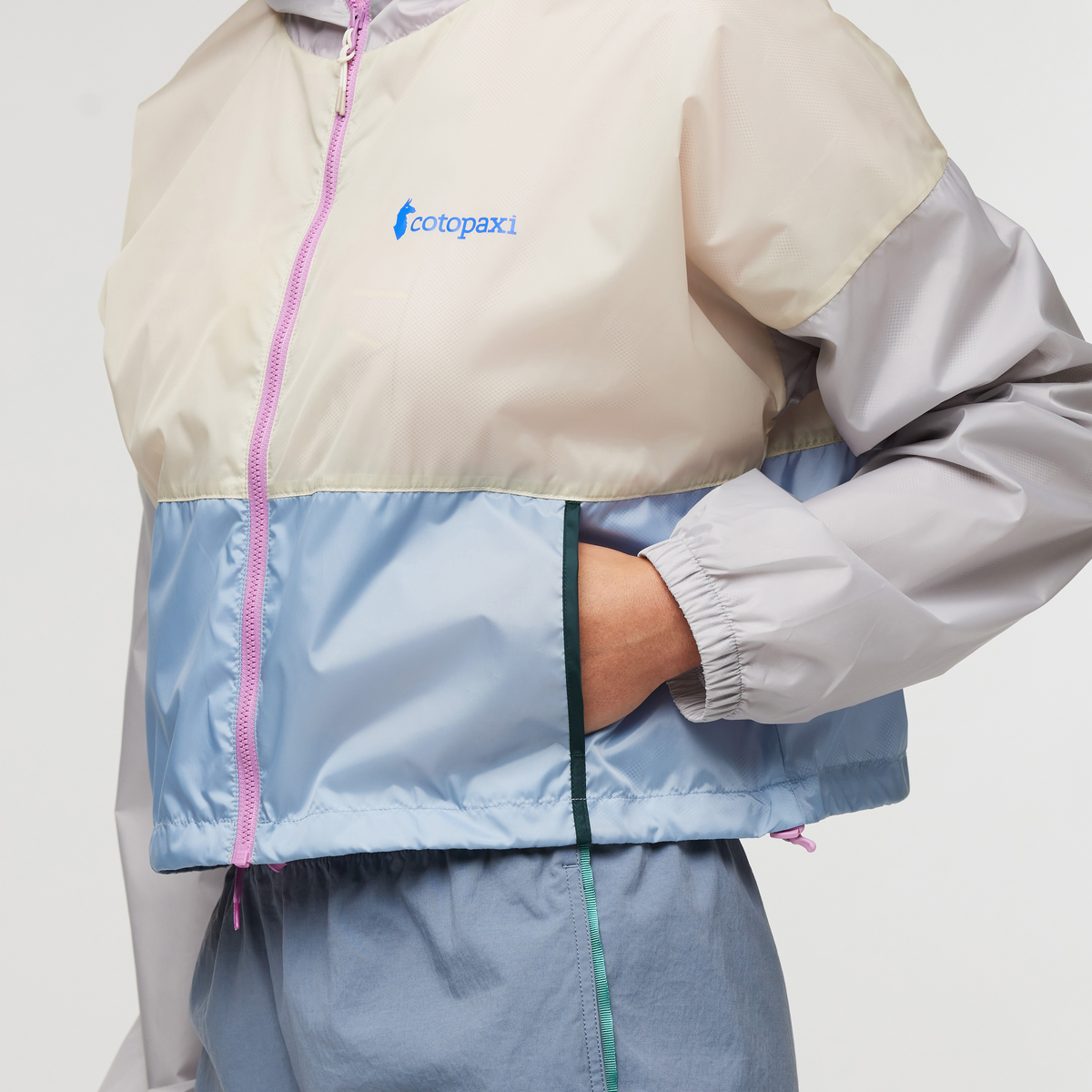 Teca Crop Jacket - Women's — image 6