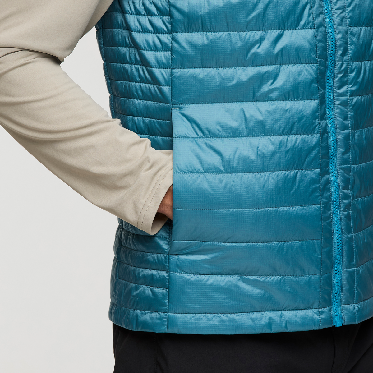 Capa Insulated Vest - Men's — image 6