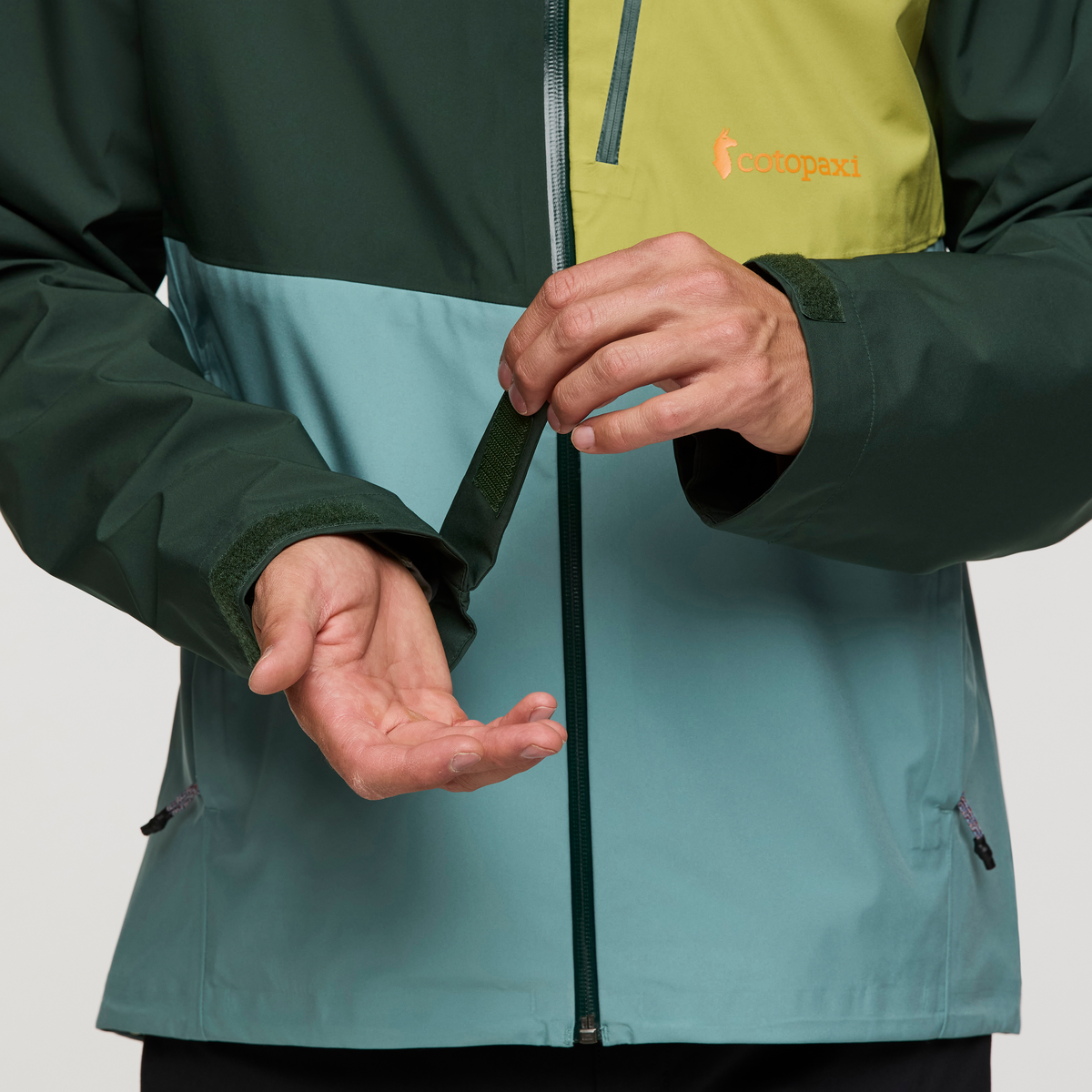 Impermeo 3L Hooded Shell Jacket - Men's — image 19