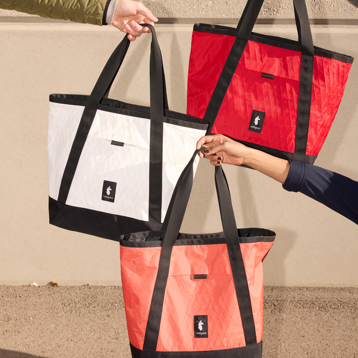 Contiguo 22L Tote — image 16