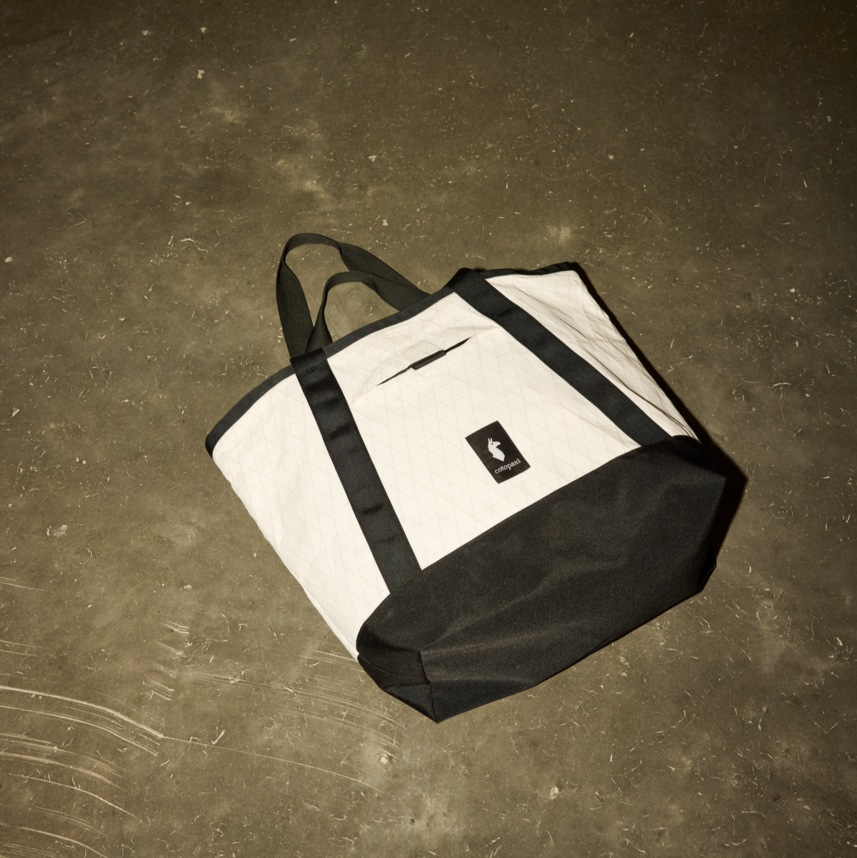 Contiguo 22L Tote — image 40
