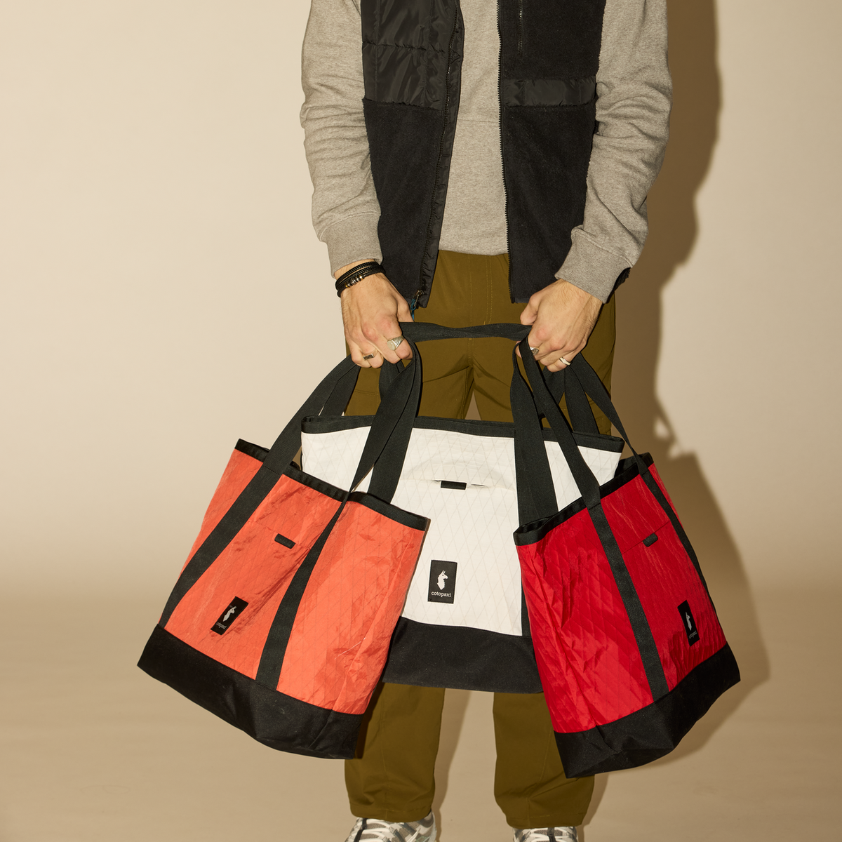 Contiguo 22L Tote — image 42