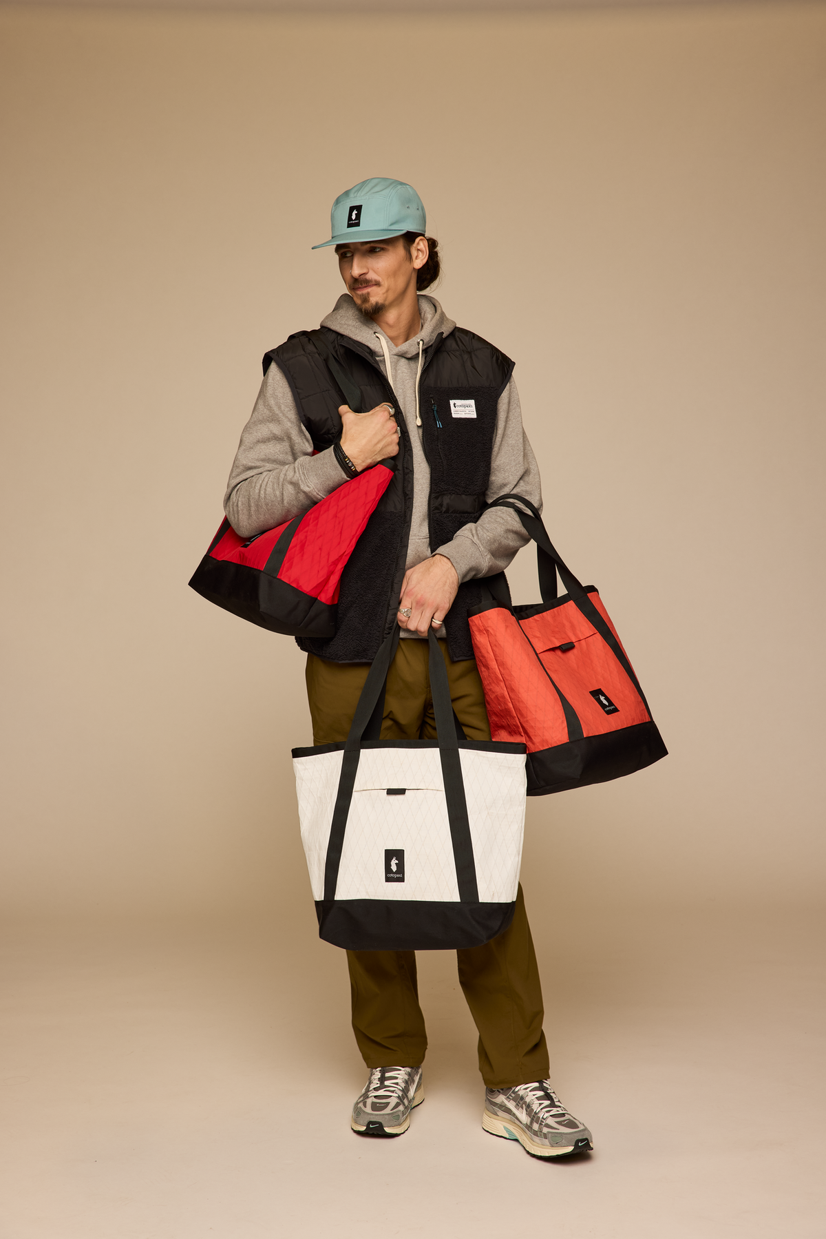 Contiguo 22L Tote — image 43