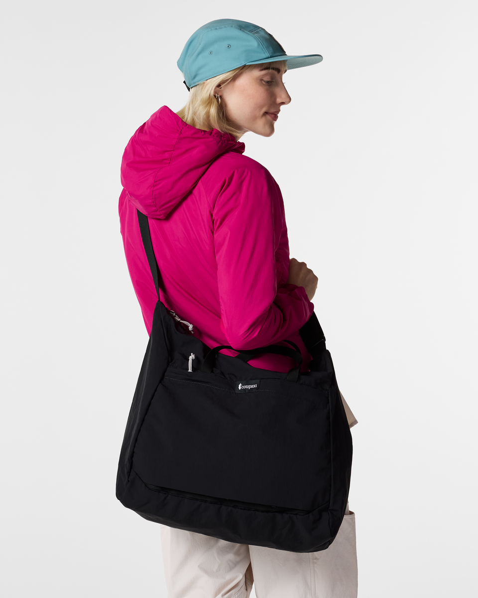 Empacable 30L Tote — image 25