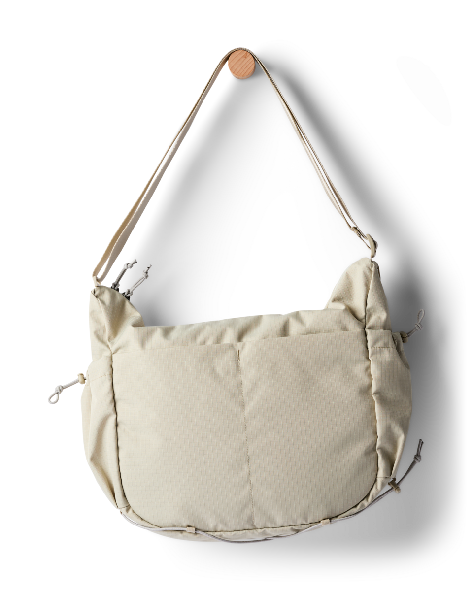 Viaje 12L Shoulder Bag — image 14