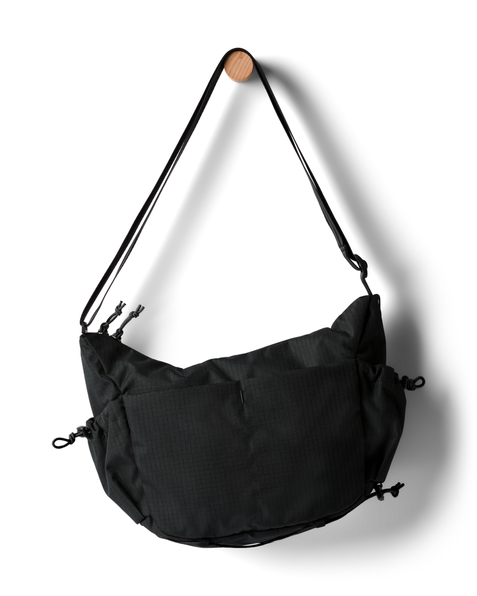 Viaje 9L Shoulder Bag — image 11