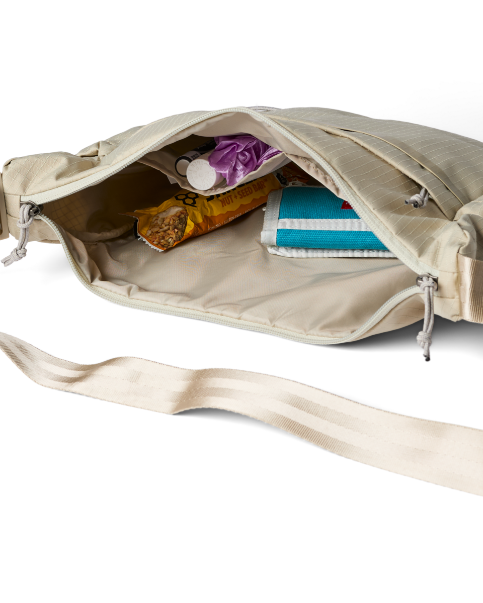 Viaje 9L Shoulder Bag — image 16