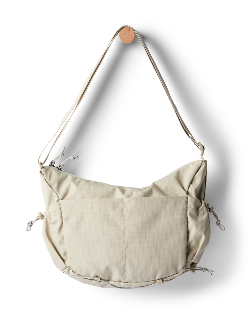 Viaje 9L Shoulder Bag — image 13
