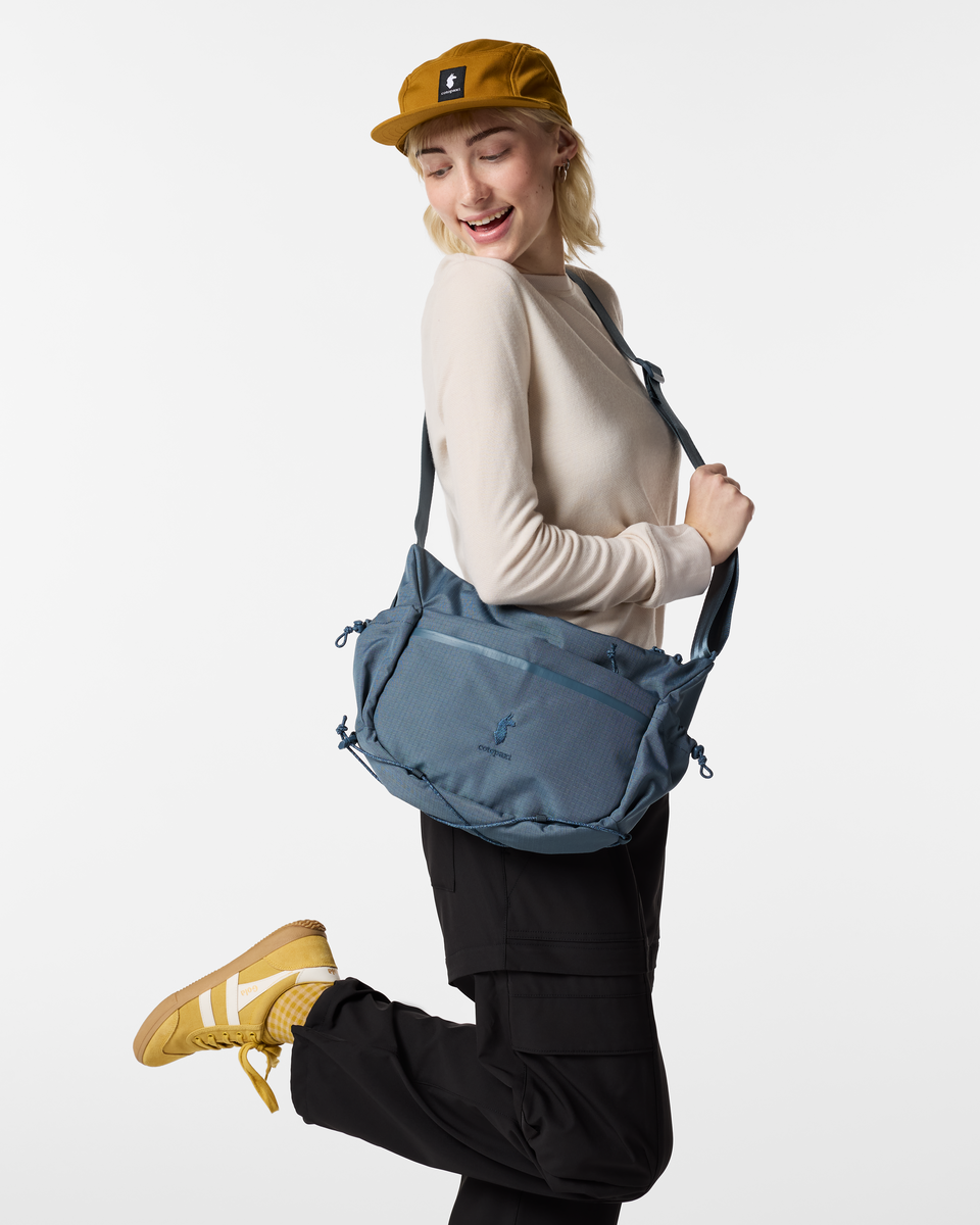 Viaje 9L Shoulder Bag — image 26