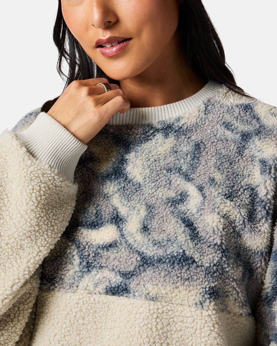 Amigazo Fleece Crew - Women's — image 11
