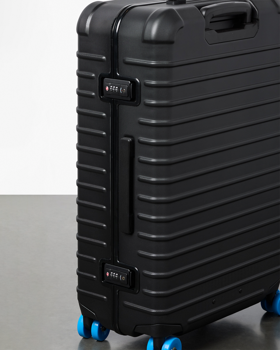 Coraza Suitcase - Medium Checked — image 11