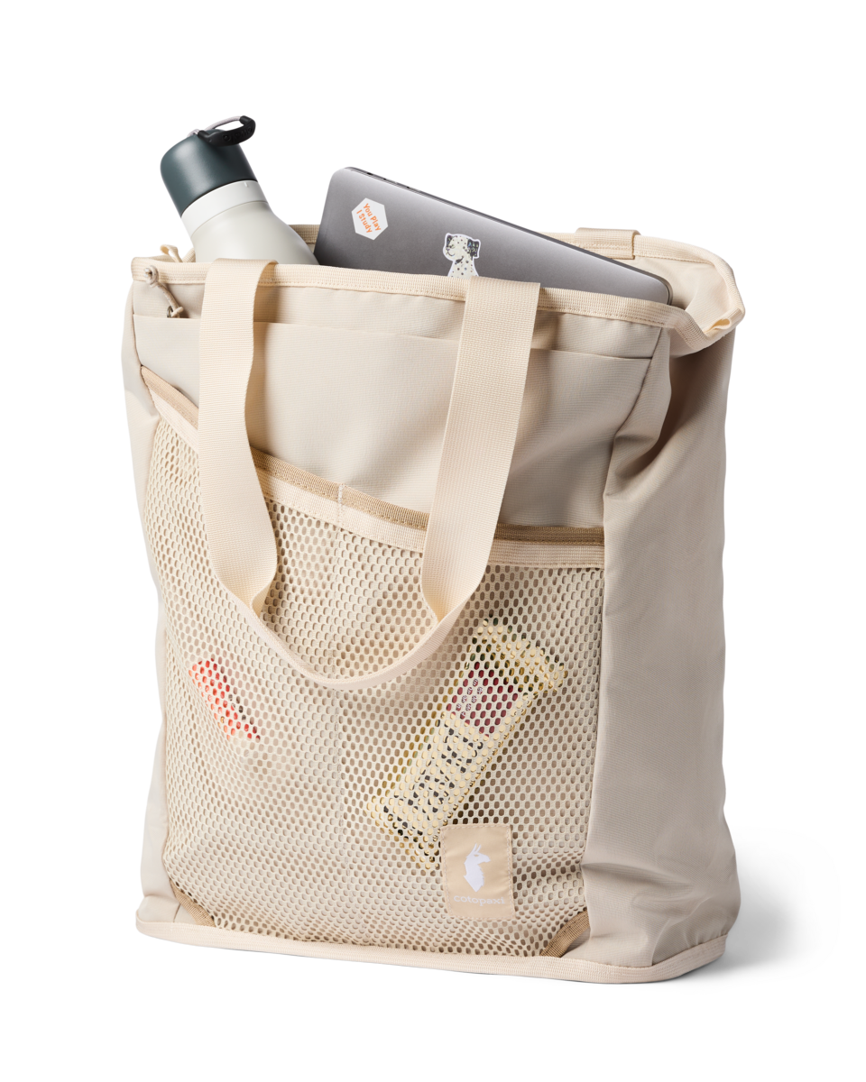 Todo 22L Convertible Tote — image 14