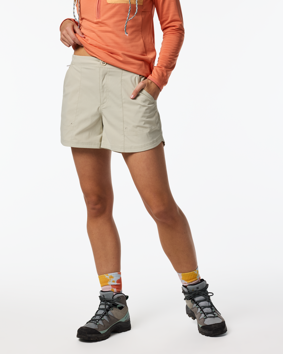 Coraje 4" Tech Short - Women's — image 15